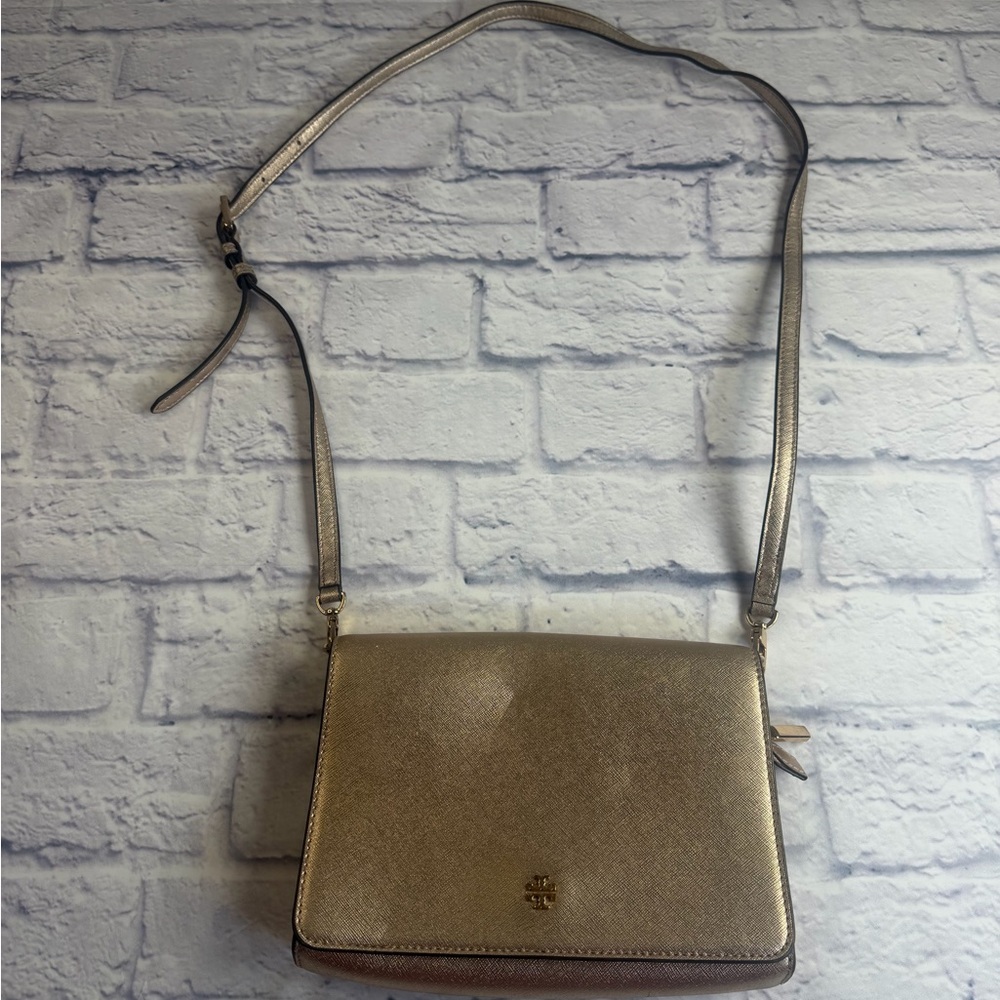 Tory Burch Emerson Combo Crossbody Bag in Metallic Rose Gold.